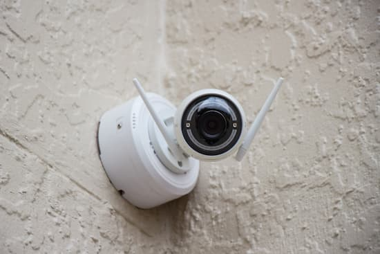 Cómo ver a distancia las cámaras de seguridad a través de Internet